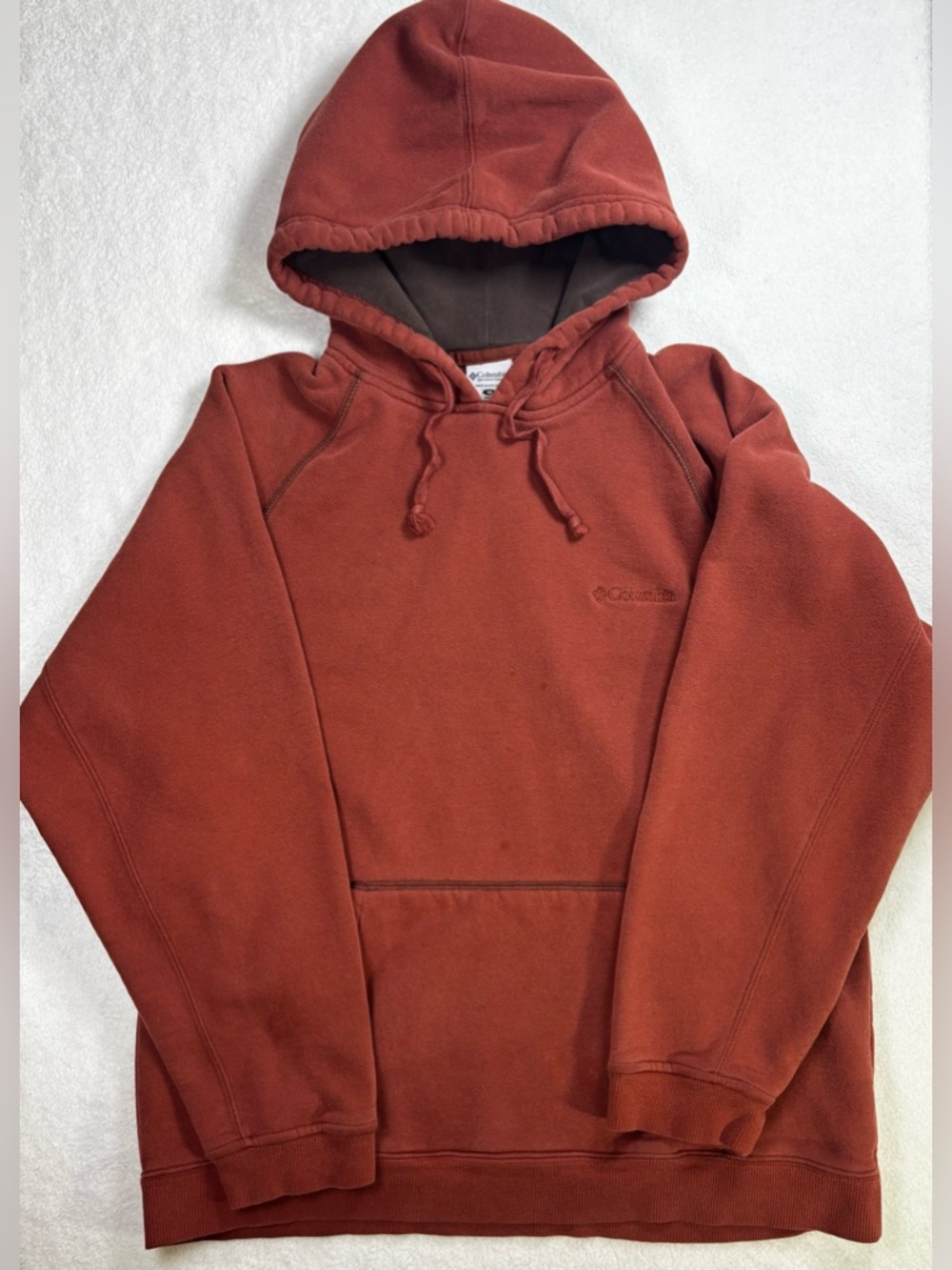 Columbia men’s hoodie, M, soft fleece with front pocket and drawstring hood